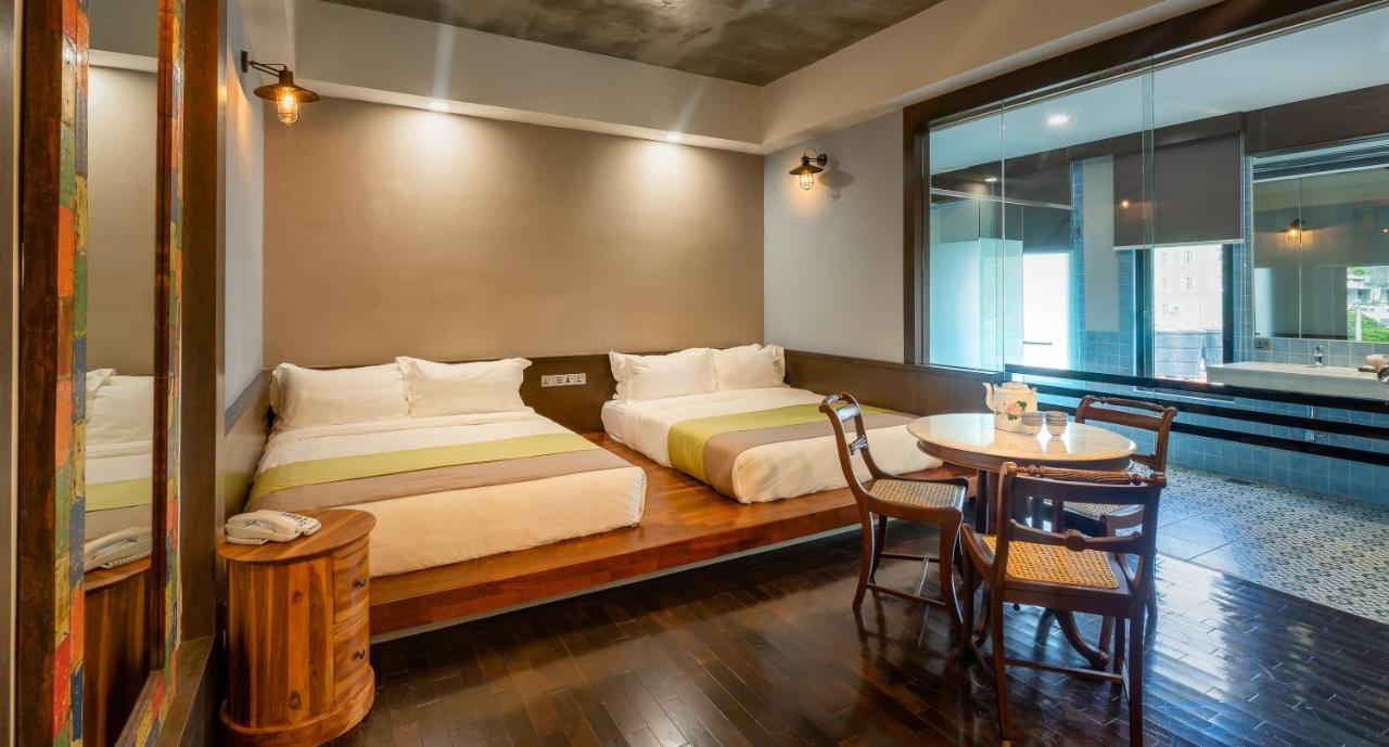 Treasures Hotel And Suites Malacca Exterior photo